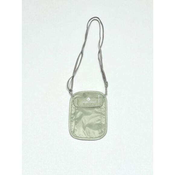 Eagle Creek Biege Undercover Neck Wallet RFID Blocker - Picture 1 of 4